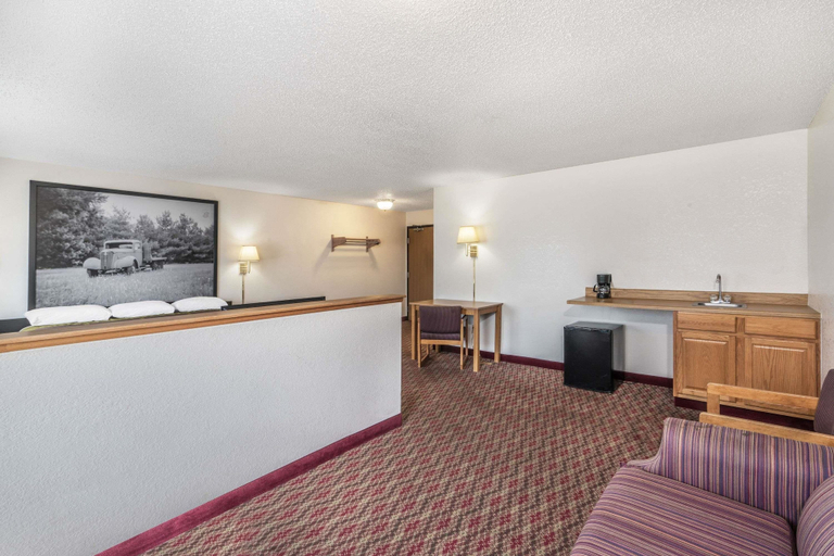 Others 5, Super 8 by Wyndham Fountain, El Paso