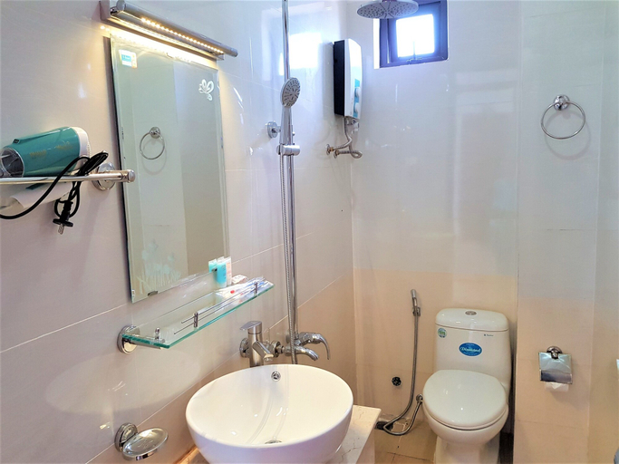 Bathroom 5, Hung Vuong Resort, Phú Quốc