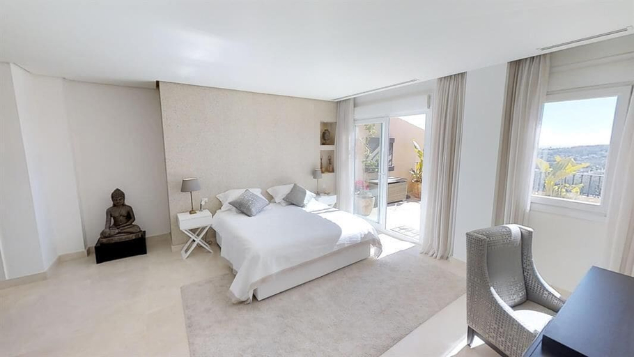 Bedroom 3, Outstanding Penthouse Near Puerto Banus, Málaga