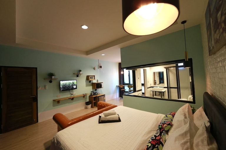 Bedroom 21