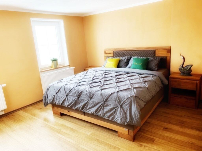 Primary image