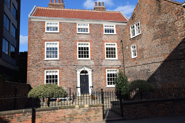 Exterior & Views 2, 14 St Saviour's Place, York