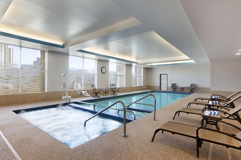 Sport & Beauty 2, DoubleTree Suites by Hilton Hotel Boston - Cambridge, Suffolk