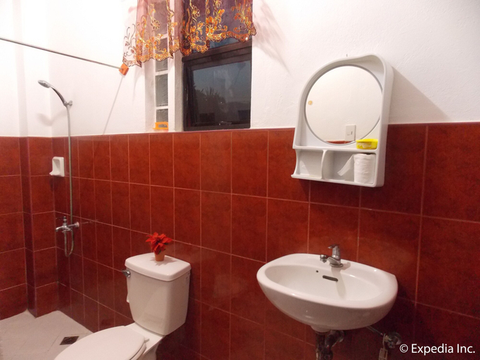 Bathroom 4, Maxvir Inn Beach Resort, Oslob