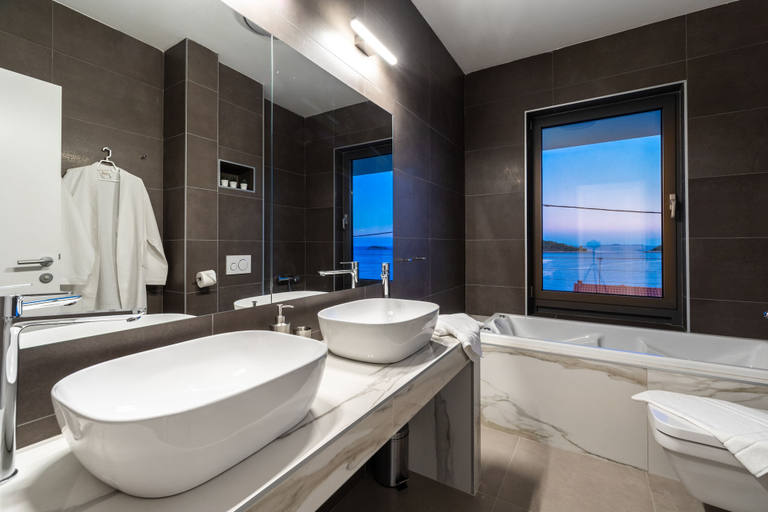 Bathroom 3, Villa Desire, Blato