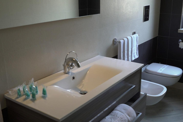 Bathroom, Arcomagno Hotel Village Club, Cosenza