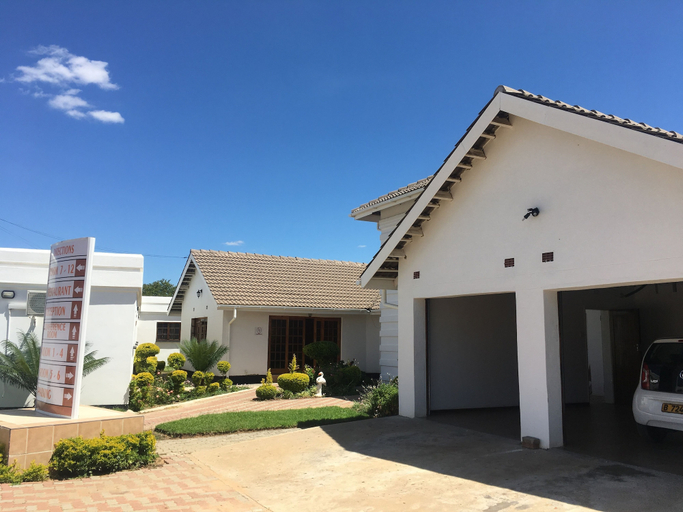 Exterior & Views 1, Tashatha Hotel, Tutume