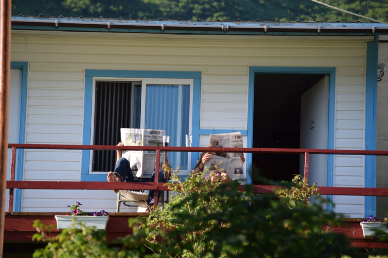 Exterior & Views 2, Zachar Bay Lodge Inc, Kodiak Island
