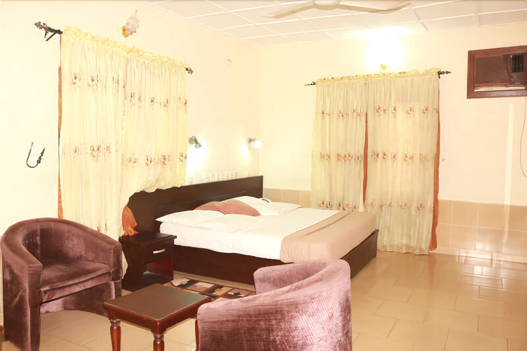Bedroom 2, Liz Ani Hotel, Calabar