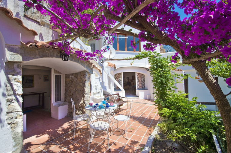 Exterior & Views, Casa Albatros, Salerno
