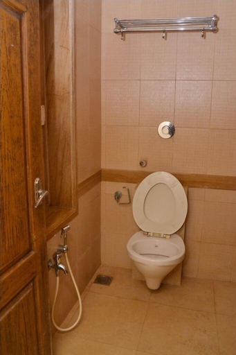 Bathroom 3, Calangute Residency, North Goa