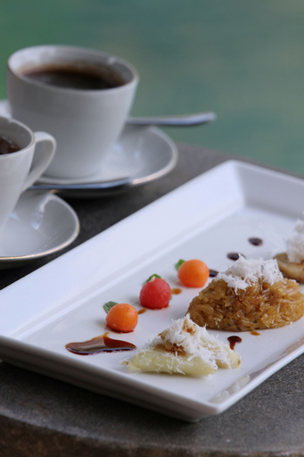 Food & Drinks 28