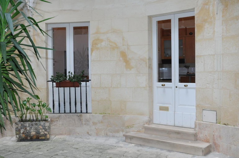 Exterior & Views 2, Suite Paisiello, Lecce