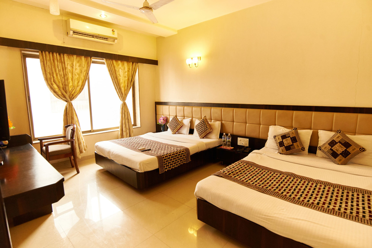 Bedroom 4, Hotel Ganpati Palace, Ahmadnagar
