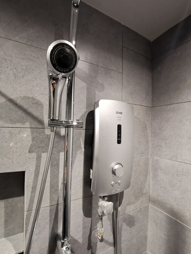 Bathroom 3, Jesselton Quay Citypads, Kota Kinabalu