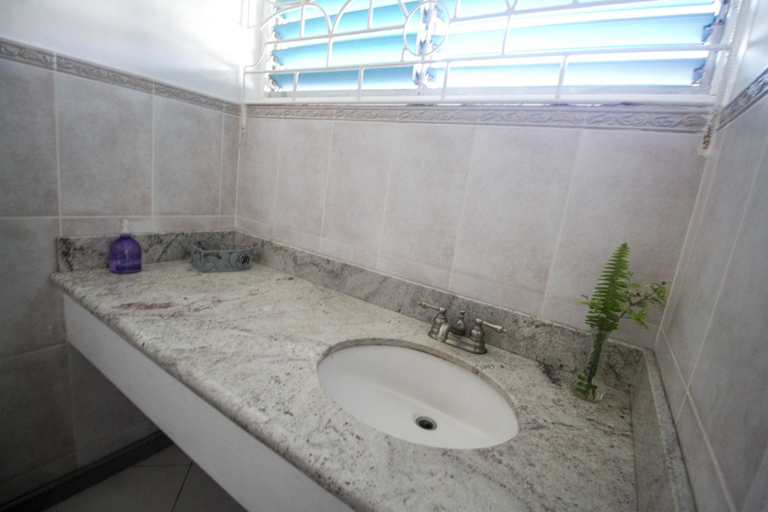 Bathroom 4, Yellow Canary Beach Villa