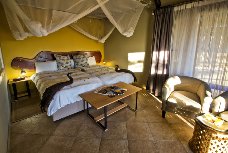 Bedroom 4, Safarihoek, Kamanjab