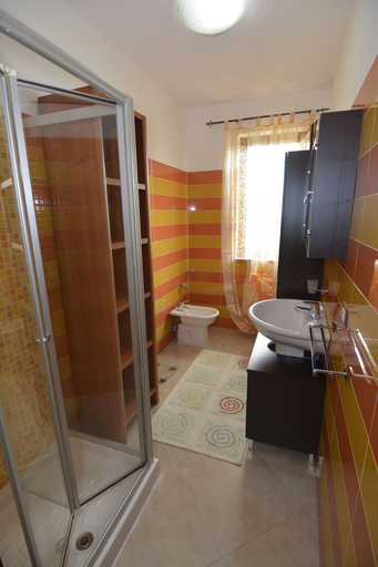 Bathroom 5, Casa Murena, Sassari