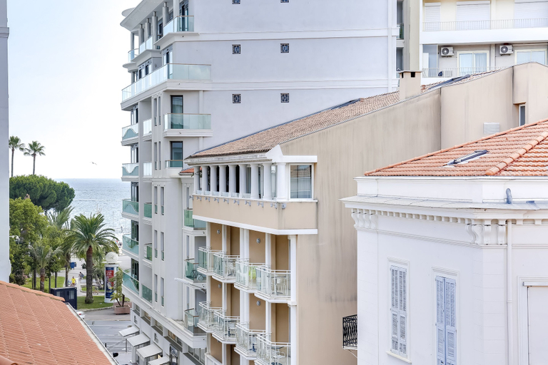 Exterior & Views 2, Hotel Le Mistral, Alpes-Maritimes