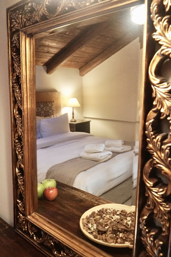 Bedroom 5, Xenonas Iresioni, Central Greece