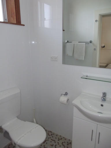 Bedroom 3, Guichen Bay Motel, Robe