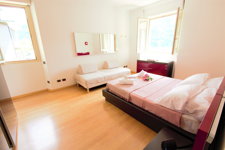 Bedroom 2, Villa Oliveto with Pool and Lake view, Como