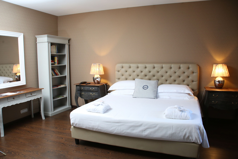 Bedroom 3, TH Roma - Carpegna Palace, Rome