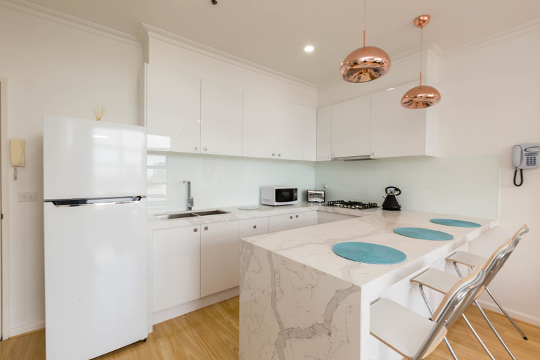Others 5, ROLAND, 1BDR Melbourne Apartment, Melbourne