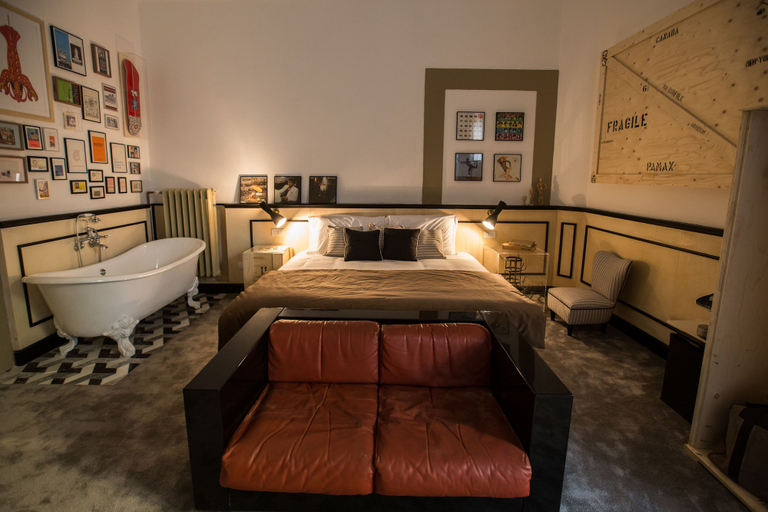 Bedroom 4, AdAstra Suites, Florence