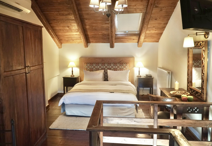 Bedroom 3, Xenonas Iresioni, Central Greece