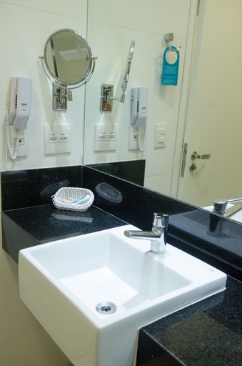 Bathroom 4, Hotel Beaga Convention Expominas by MHB, Belo Horizonte