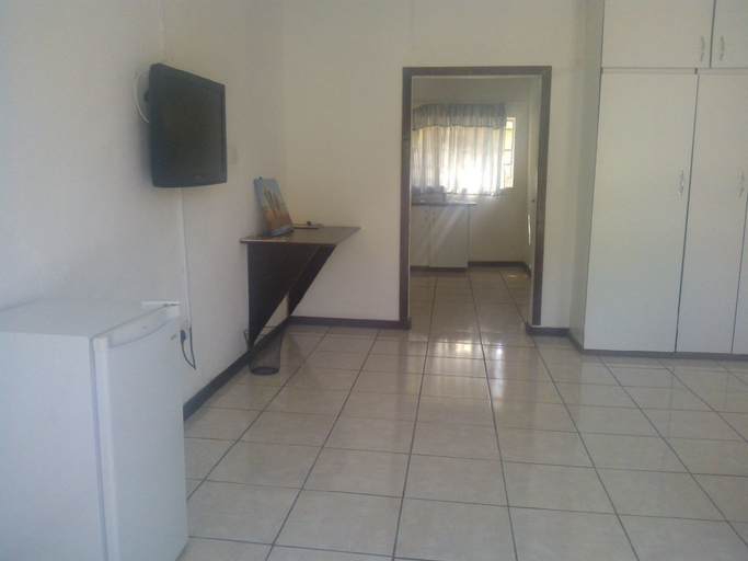 Others 5, Luxury Wild Inn, Ngamiland East