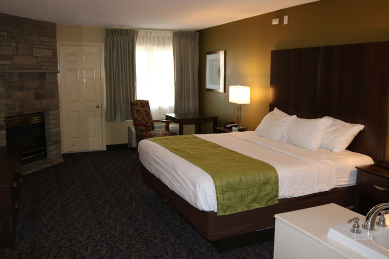 Bedroom 3, Best Western Plaza Inn, Sevier