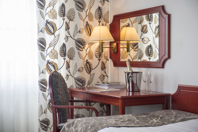 Bedroom 3, Best Western Strand Hotel, Gotland