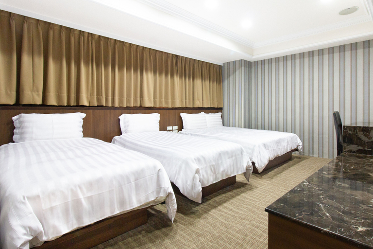 Bedroom 3, Baron's Hot Spring Hotel, Yilan