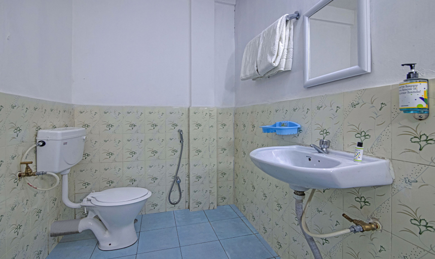 Bathroom 4, Treebo Omega Stay Inn, East Khasi Hills