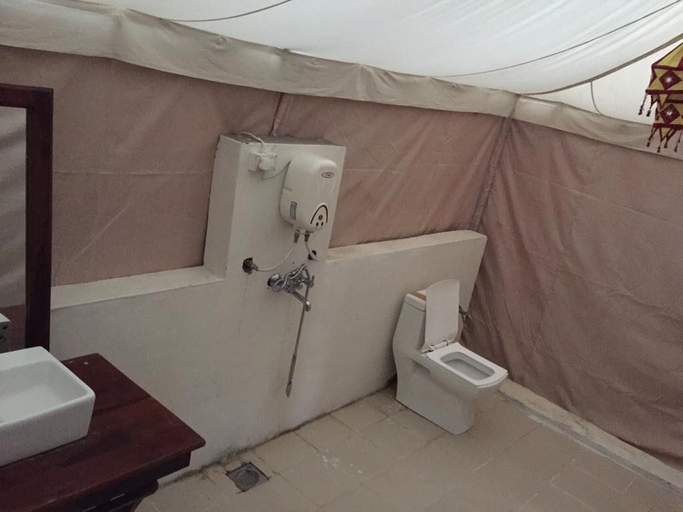 Bathroom 4, Kutch Classic Rider Camp, Kachchh