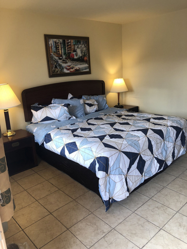 Bedroom 2, Wolf Inn Hotel, Erie