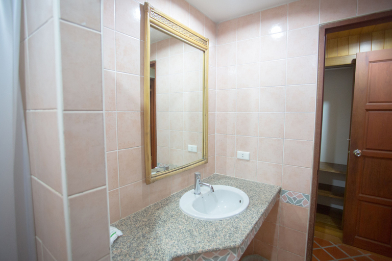 Bathroom 5, 100 Islands Resort & Spa, Muang Surat Thani