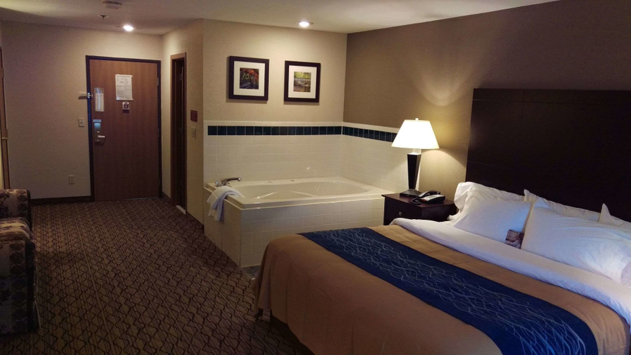 Bedroom 3, Comfort Inn Huntington Near University, Huntington