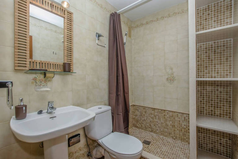 Bathroom, Cala Corb Low Cost, Baleares