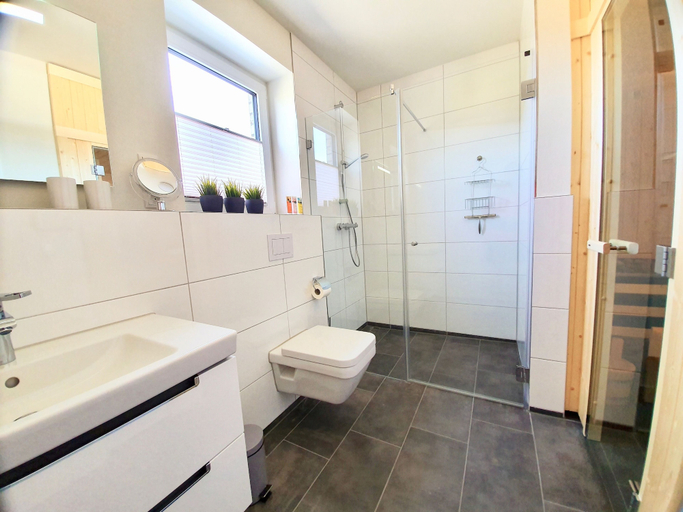 Bathroom 4, Kapitänshaus 3, Ostholstein
