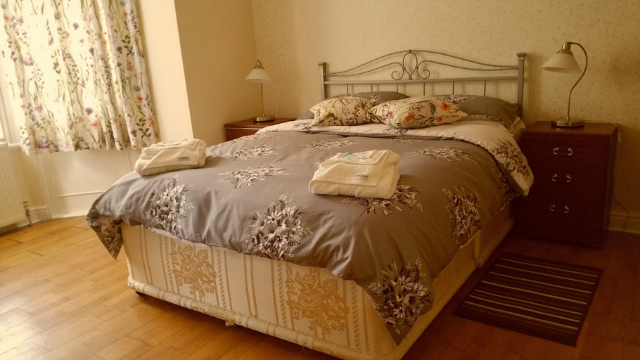 Bedroom 2, Luxurious Apartments In Conwy, Conwy