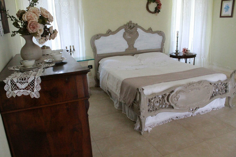 Bedroom 4, B&B Filobrocante, Brindisi