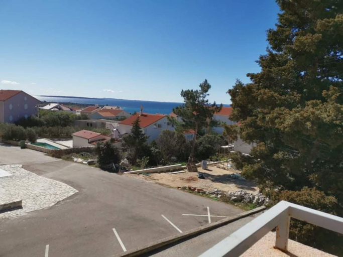 Others 5, Apartments 4 You, Novalja