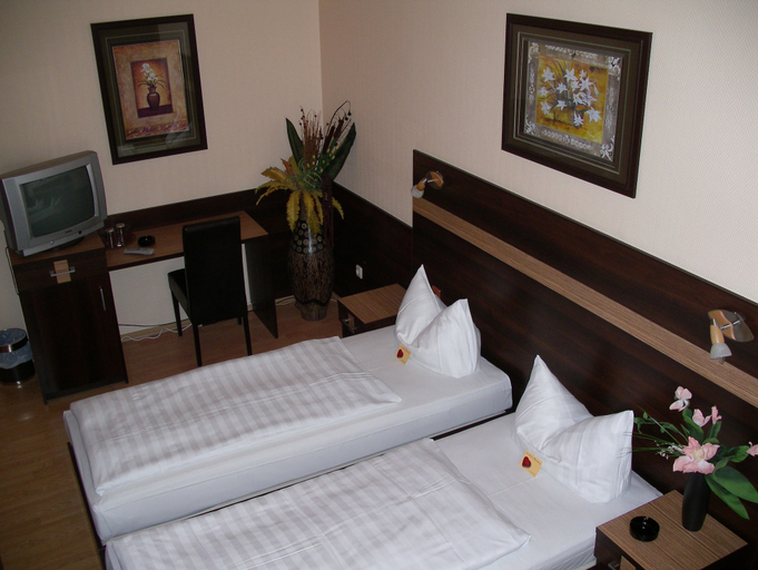 Bedroom 3, Hotel Elbe, Frankfurt am Main