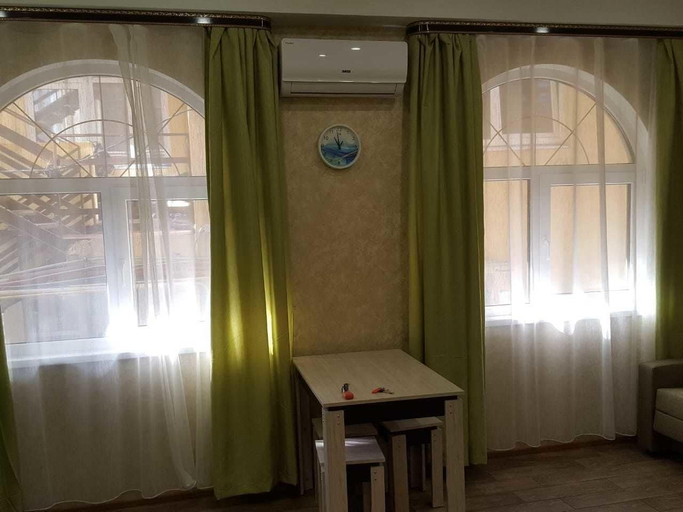Others 5, Apartment on Kirova, Sochi gorsovet