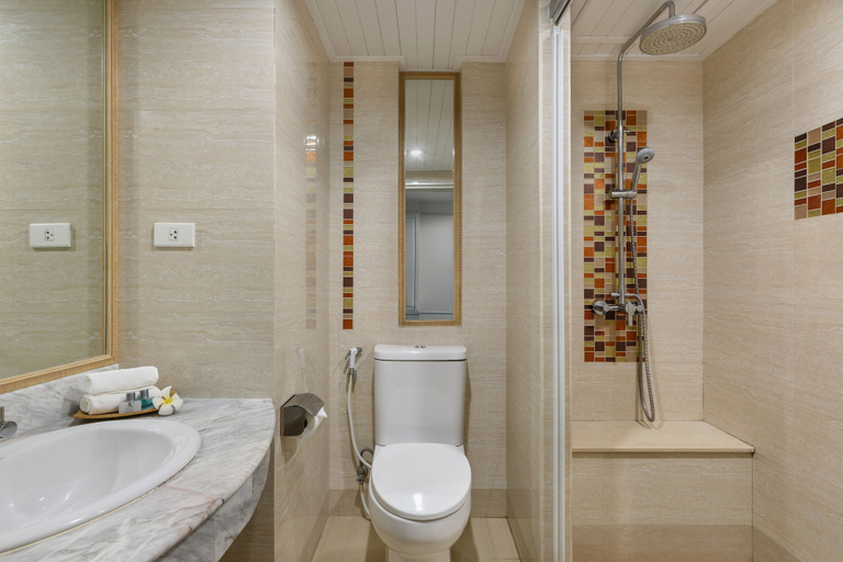 Bathroom 4, Seapine Beach Golf and Resort Hua Hin, Hua Hin