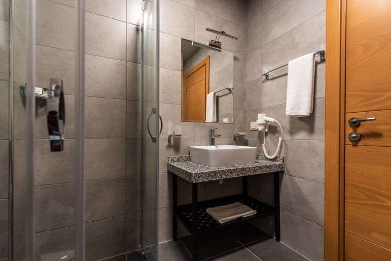 Bathroom 4, Bram Hotel Istanbul, Fatih