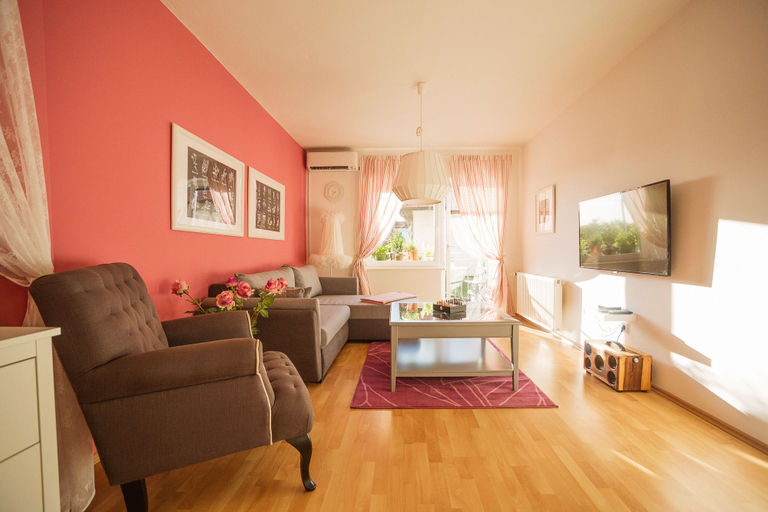Others 4, Garden apartment, Ljubljana